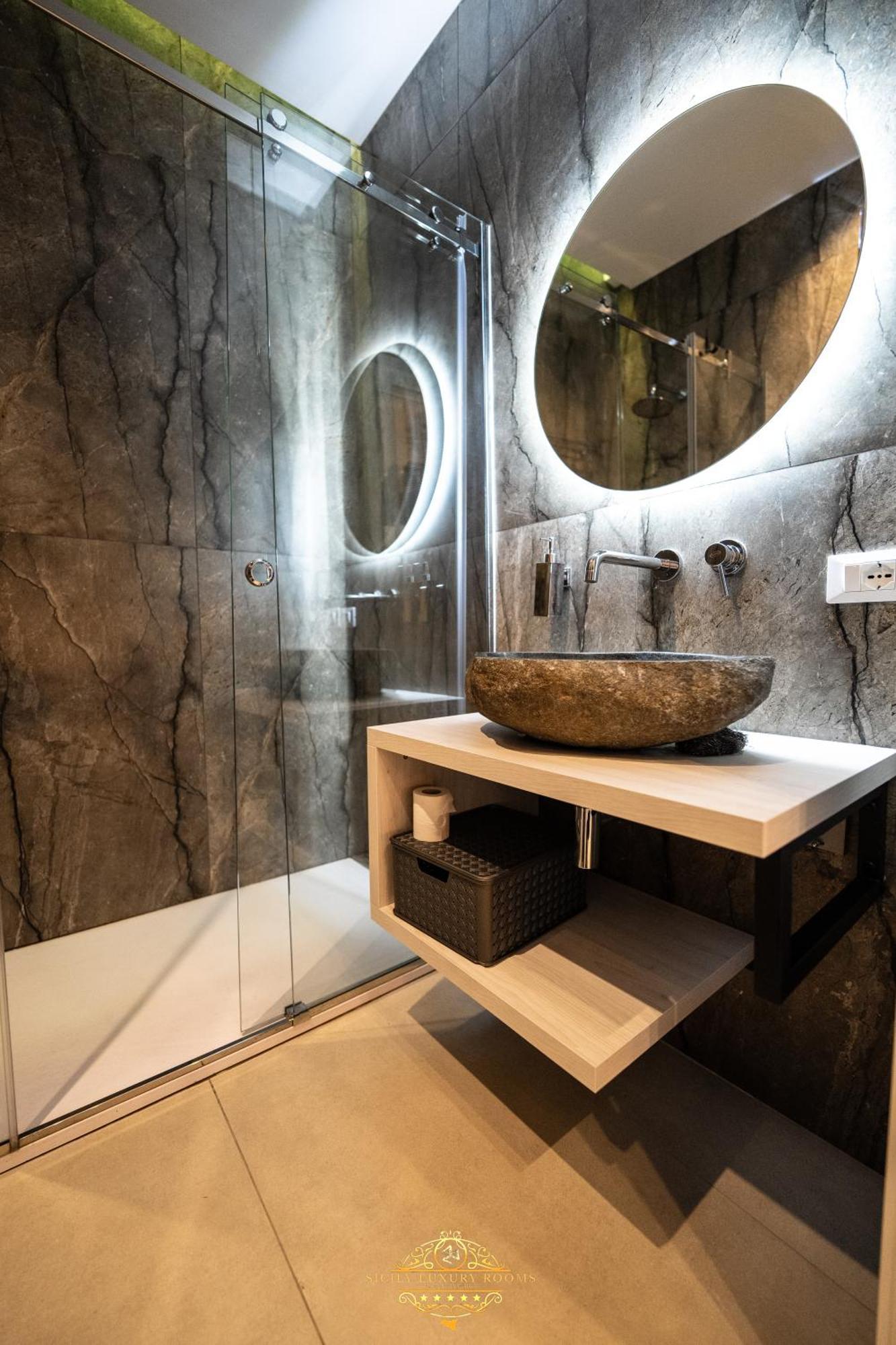 Sicily Luxury Rooms Палермо Экстерьер фото