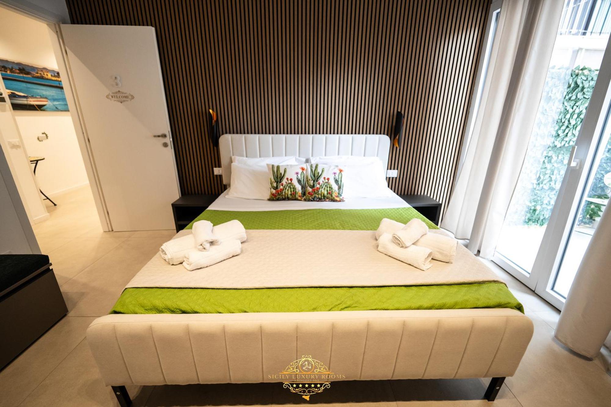 Sicily Luxury Rooms Палермо Экстерьер фото